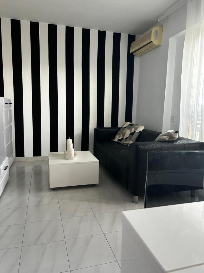 Apartamentos Acuario เบนัลมาเดนา ภายนอก รูปภาพ