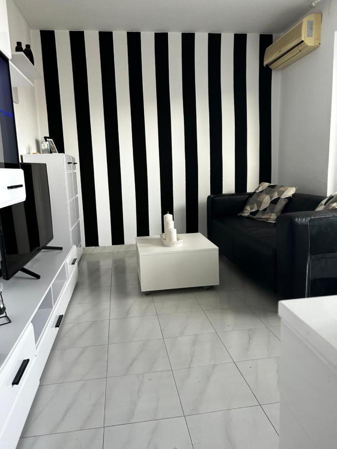 Apartamentos Acuario เบนัลมาเดนา ภายนอก รูปภาพ