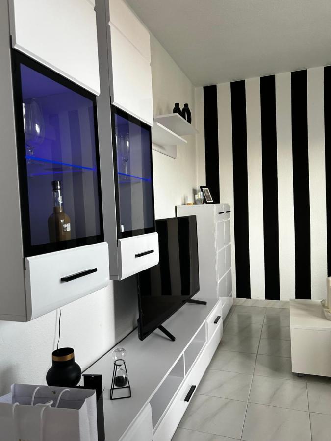 Apartamentos Acuario เบนัลมาเดนา ภายนอก รูปภาพ