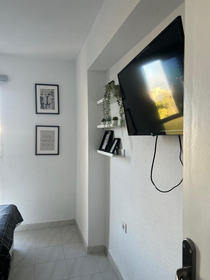 Apartamentos Acuario เบนัลมาเดนา ภายนอก รูปภาพ